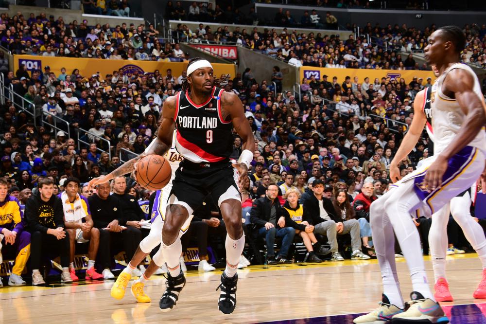 这使得他在 这使得他在