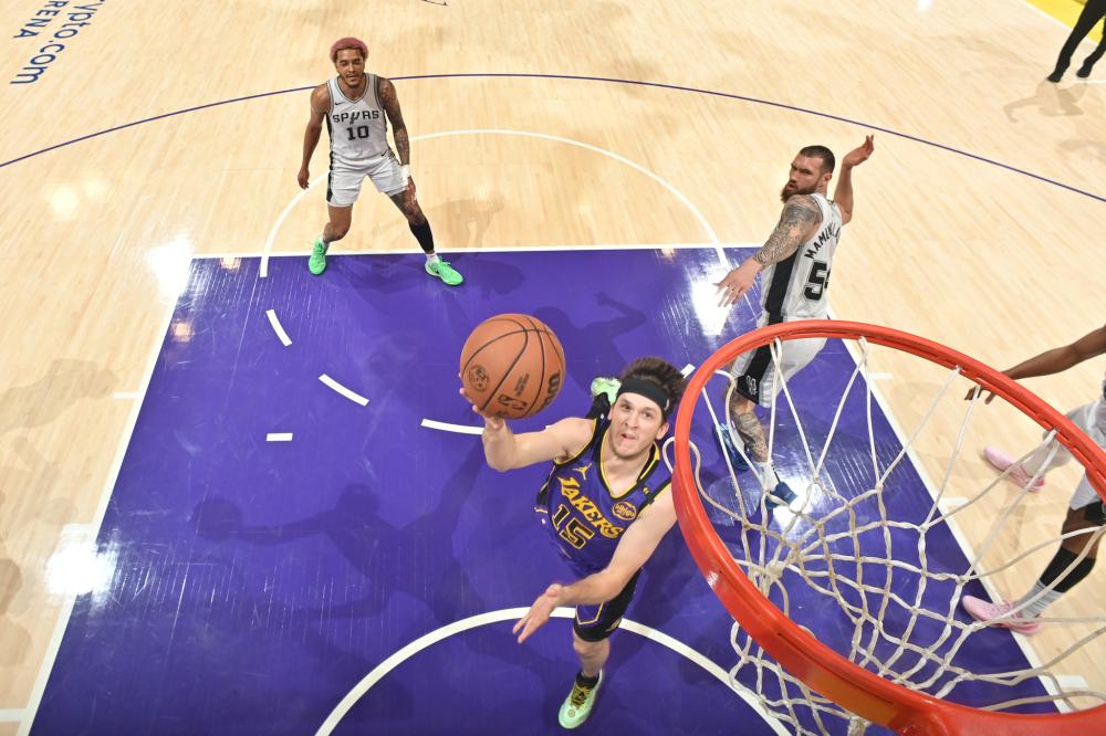 赛中立足 赛中立足