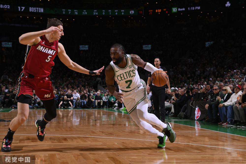 通过对年轻 通过对年轻